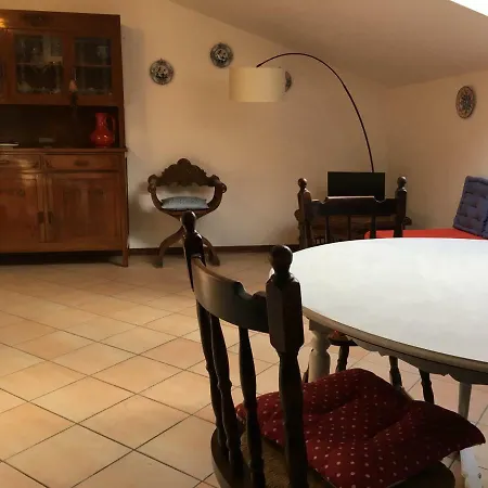 Vittoria דירה מרינה די פיאטרסנטה